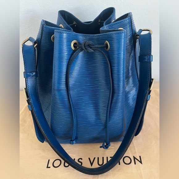Louis Vuitton Blue Epi Petit Noe Bucket Shoulder Bag EUC with COA Circa … - Picture 1 of 17
